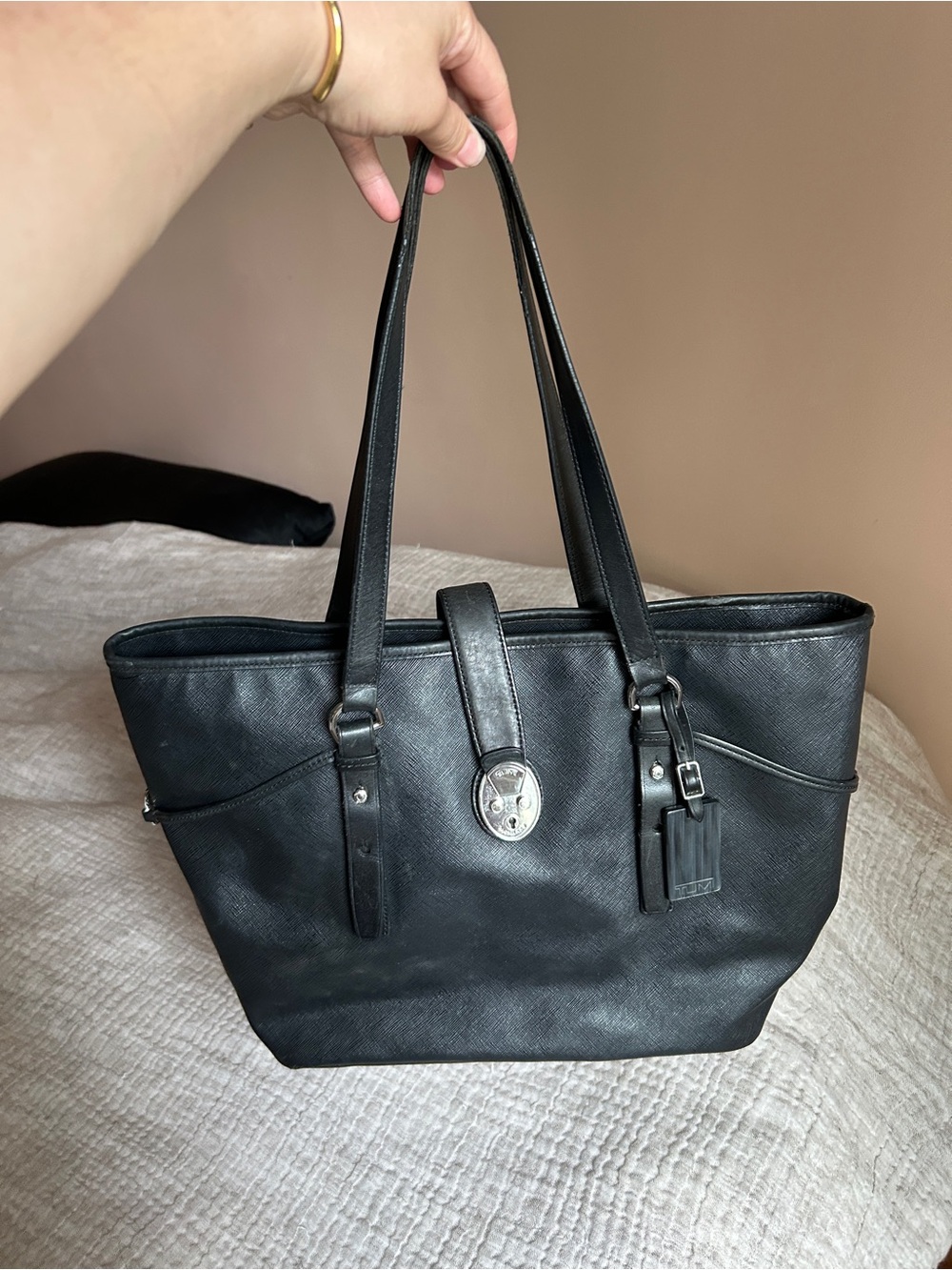 Tumi Black Leather Tote Handbag travel bag Shoulder Bag